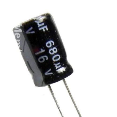 Capacitor Electrolítico 680uF @ 16V